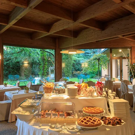 Brianteo Hotel Residence And Restaurant-3